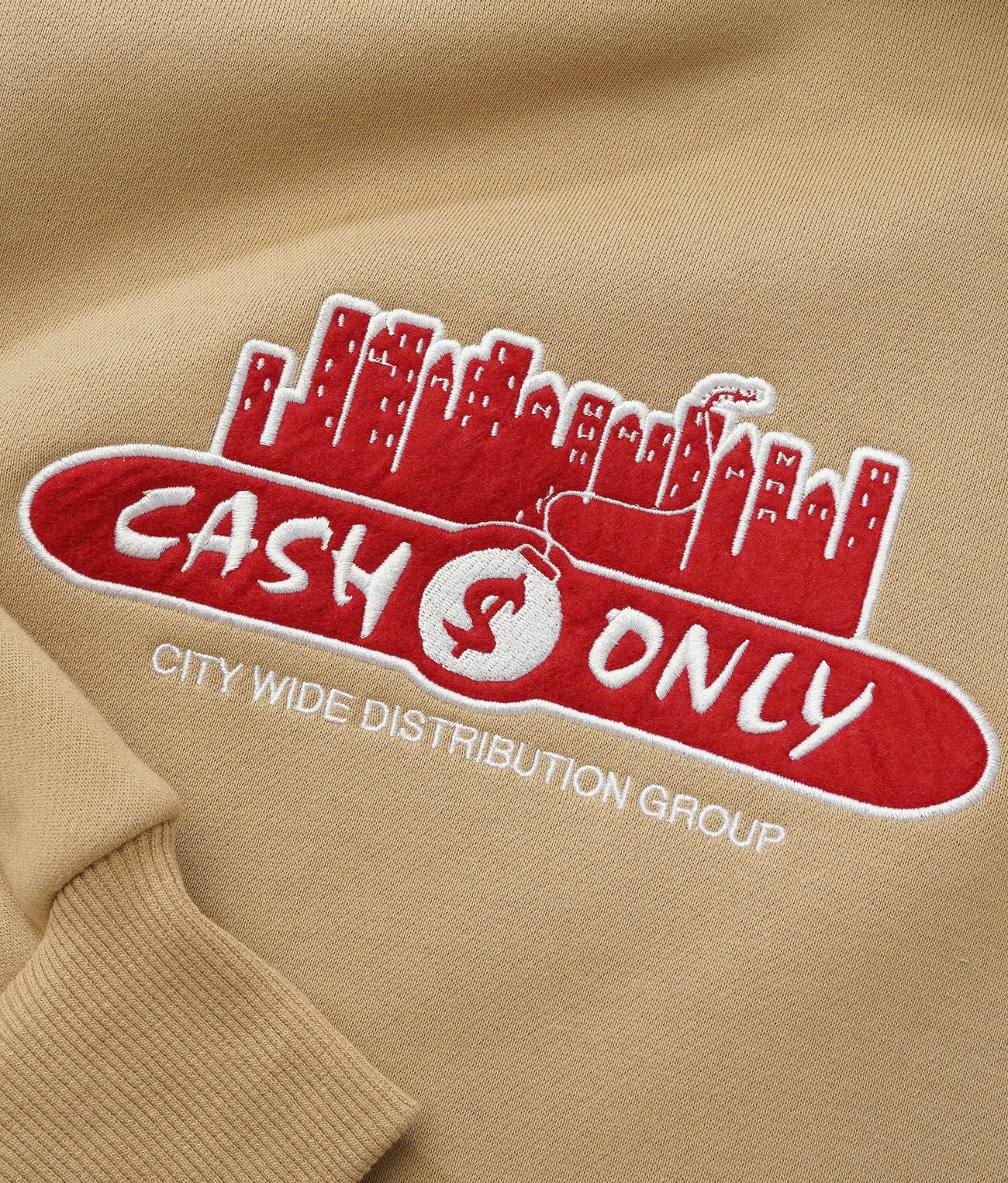 Cash Only Hettegensere Skyline Applique Tan 2